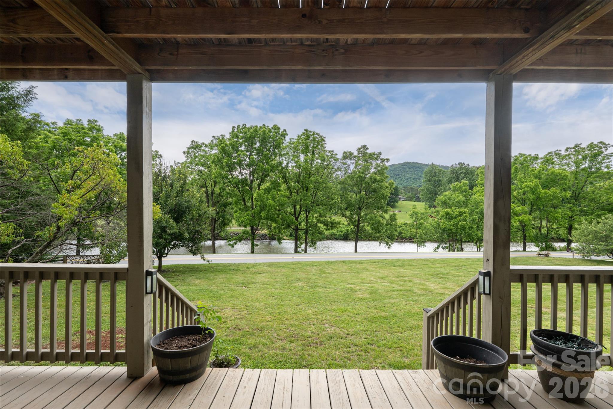 980 S River Road Property Photo 30