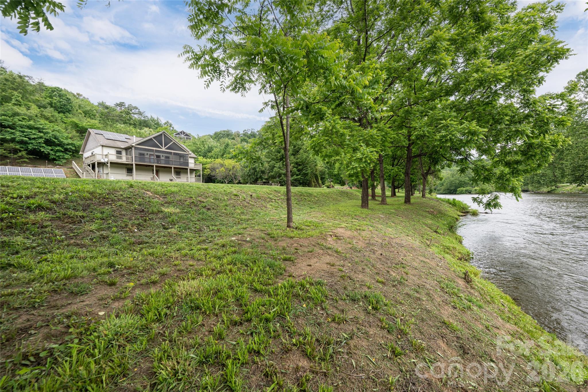980 S River Road Property Photo 36