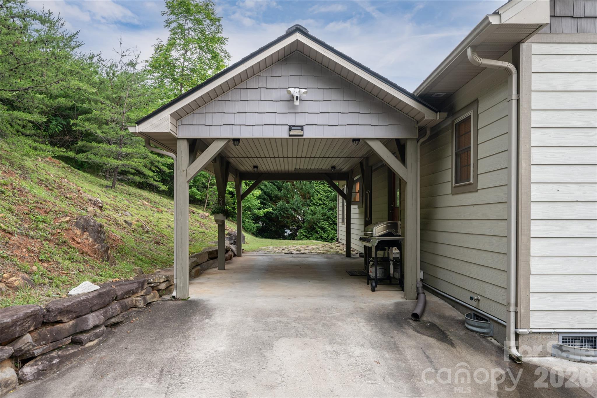 980 S River Road Property Photo 41