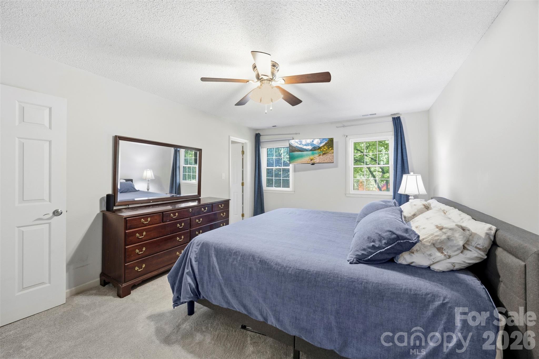 2106 Kings Drive Property Photo 18