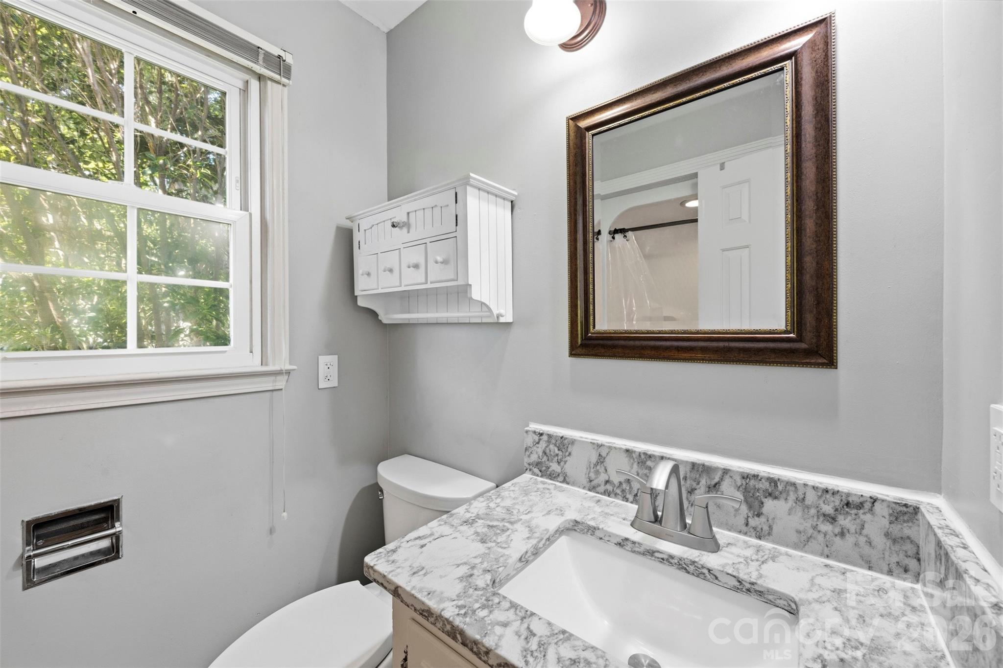 2106 Kings Drive Property Photo 20