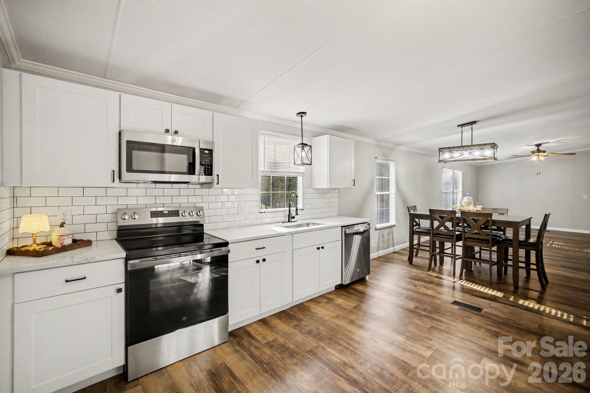125 Heartwood Lane Property Photo 8