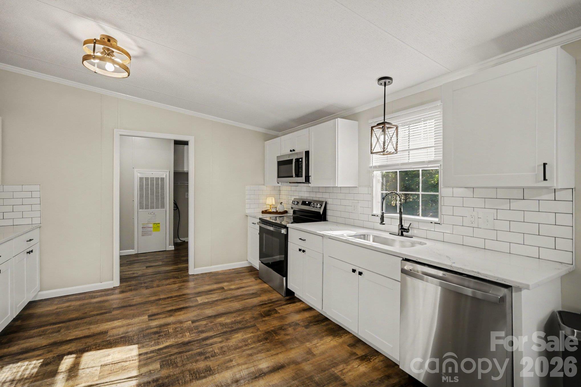 125 Heartwood Lane Property Photo 11