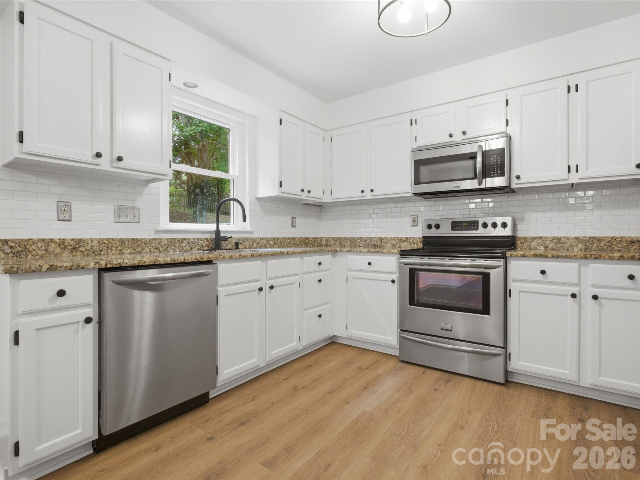 12332 Old Prairie Road Property Photo 11