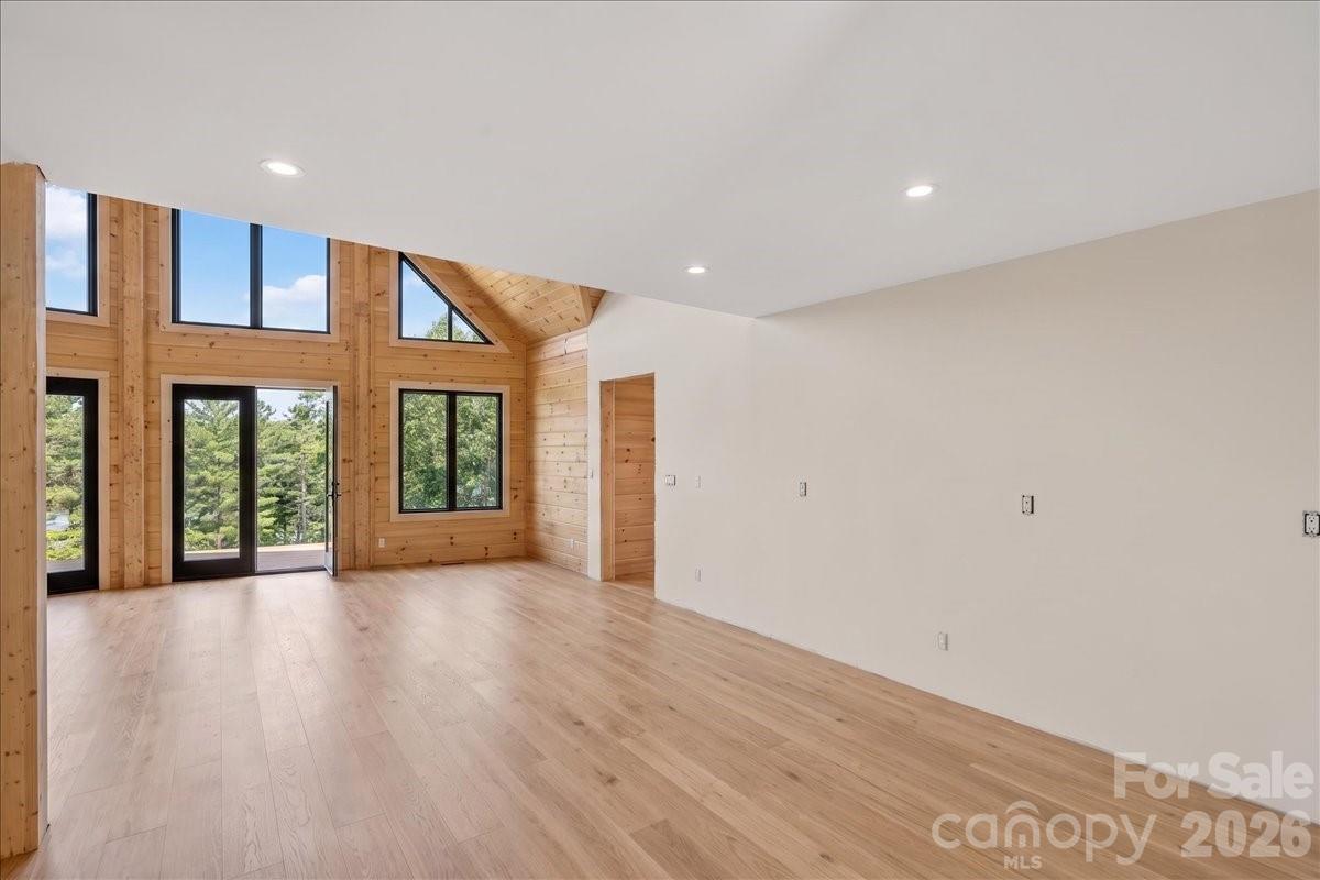 2199 Castle Peak Mountain Property Photo 4