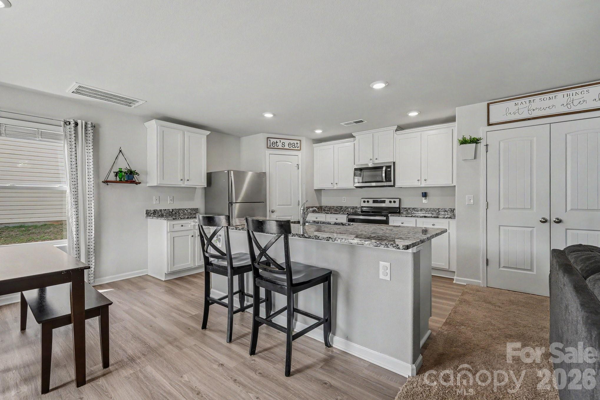 562 Lamorak Place Property Photo 2