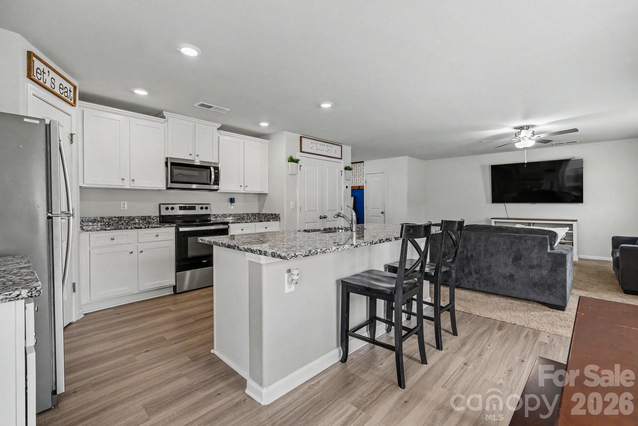 562 Lamorak Place Property Photo 6