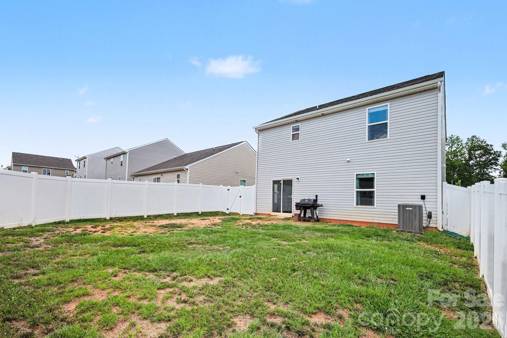 562 Lamorak Place Property Photo 17