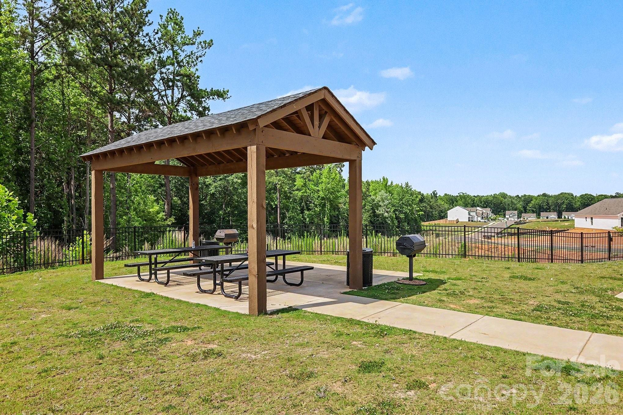562 Lamorak Place Property Photo 23
