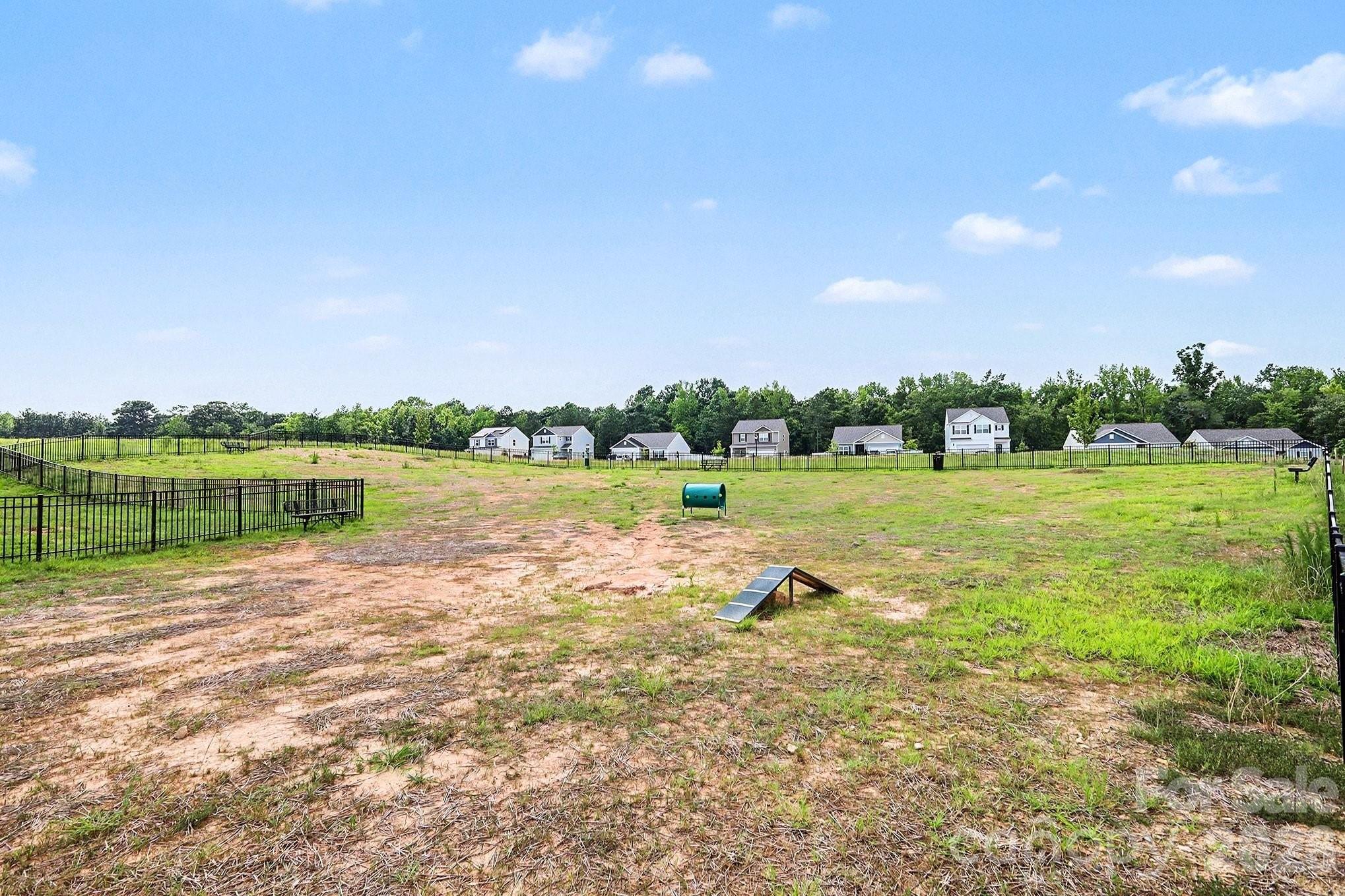 562 Lamorak Place Property Photo 24