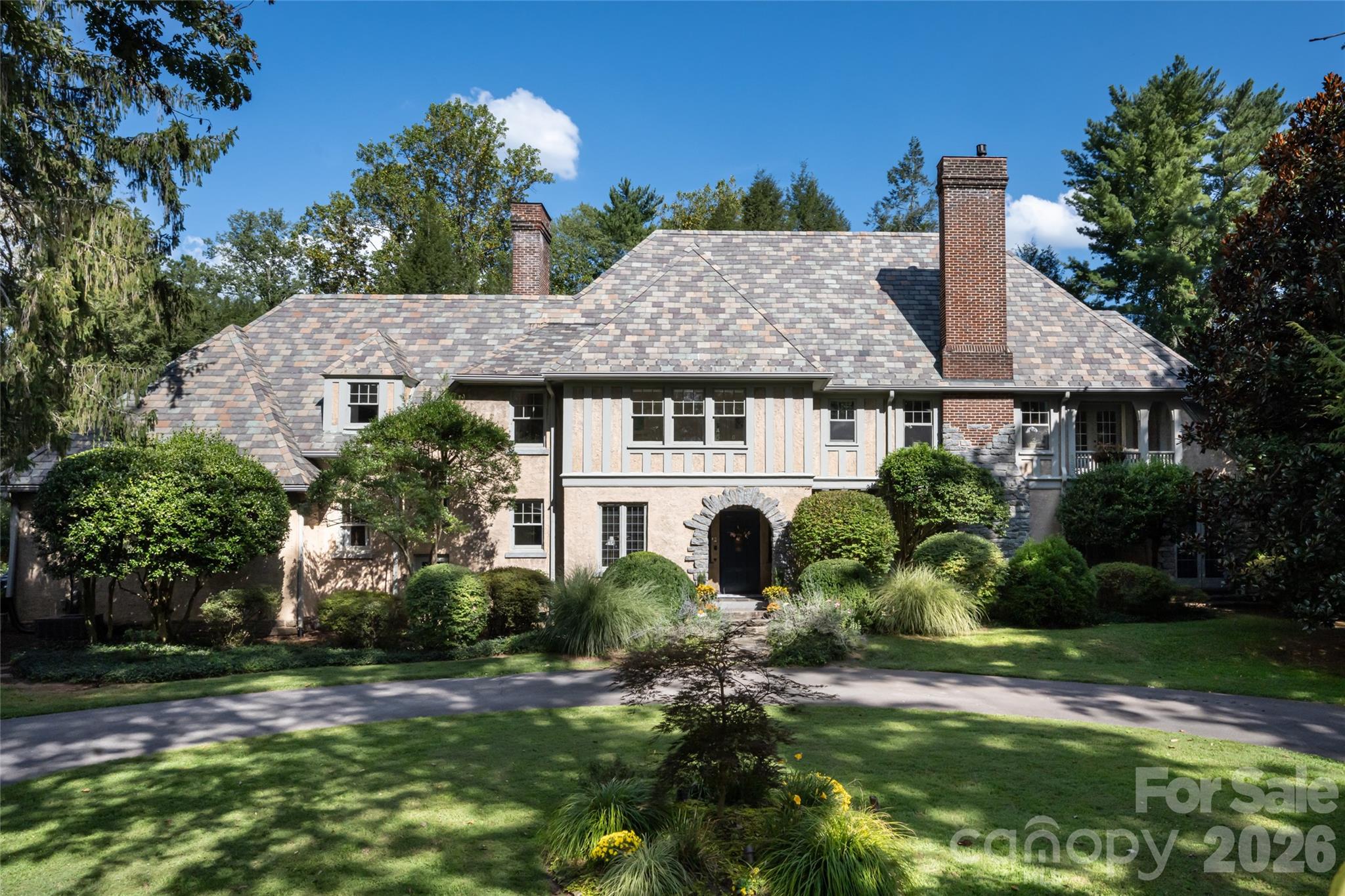 334 Vanderbilt Road Property Photo 1