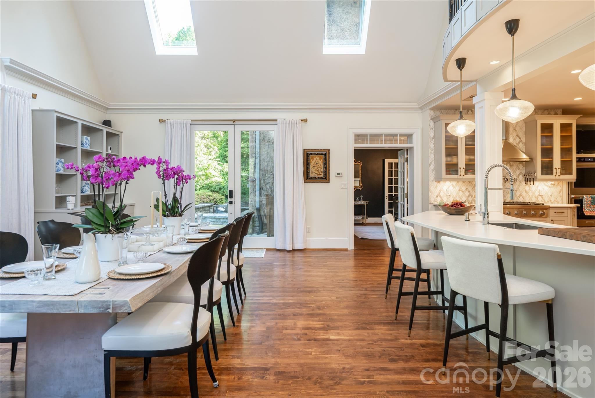334 Vanderbilt Road Property Photo 11