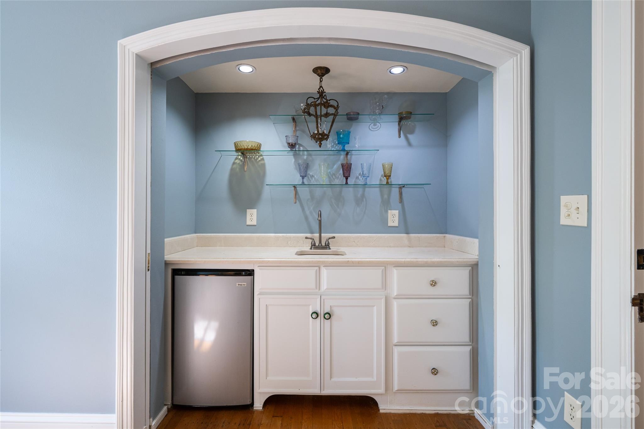 334 Vanderbilt Road Property Photo 24