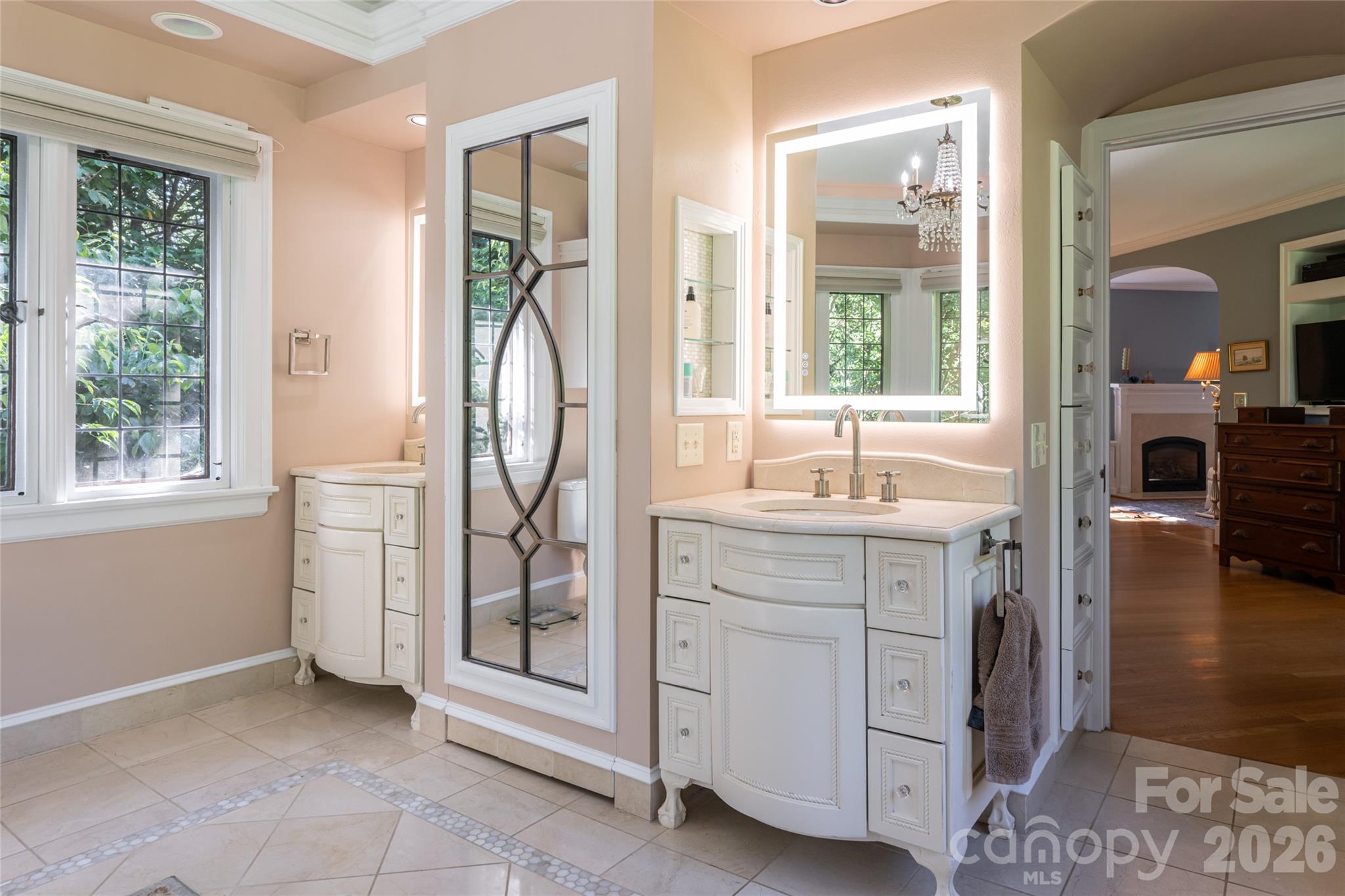 334 Vanderbilt Road Property Photo 25