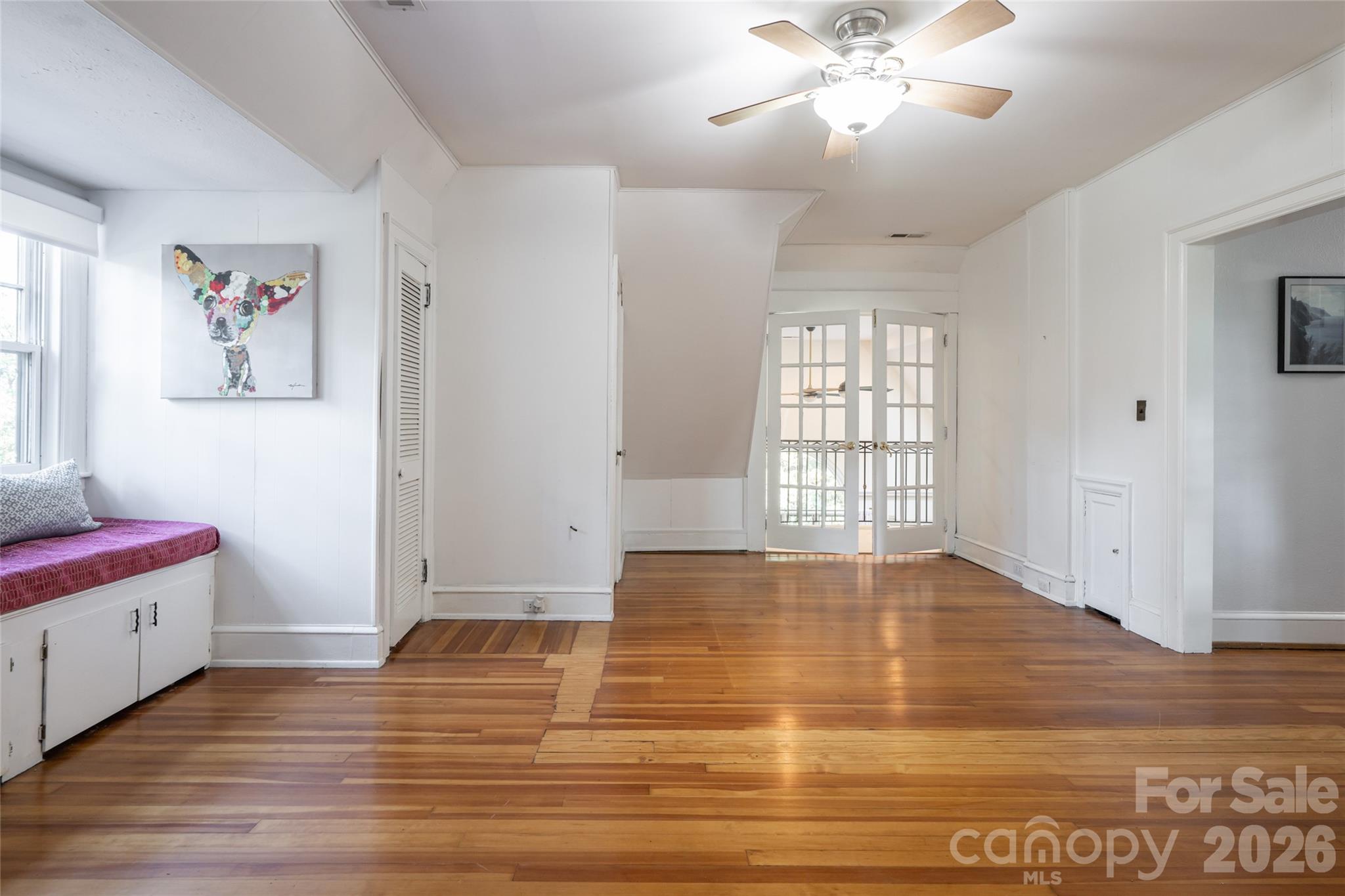 334 Vanderbilt Road Property Photo 32