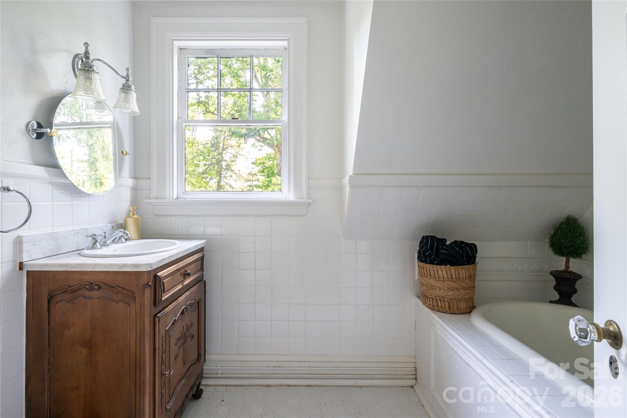 334 Vanderbilt Road Property Photo 33