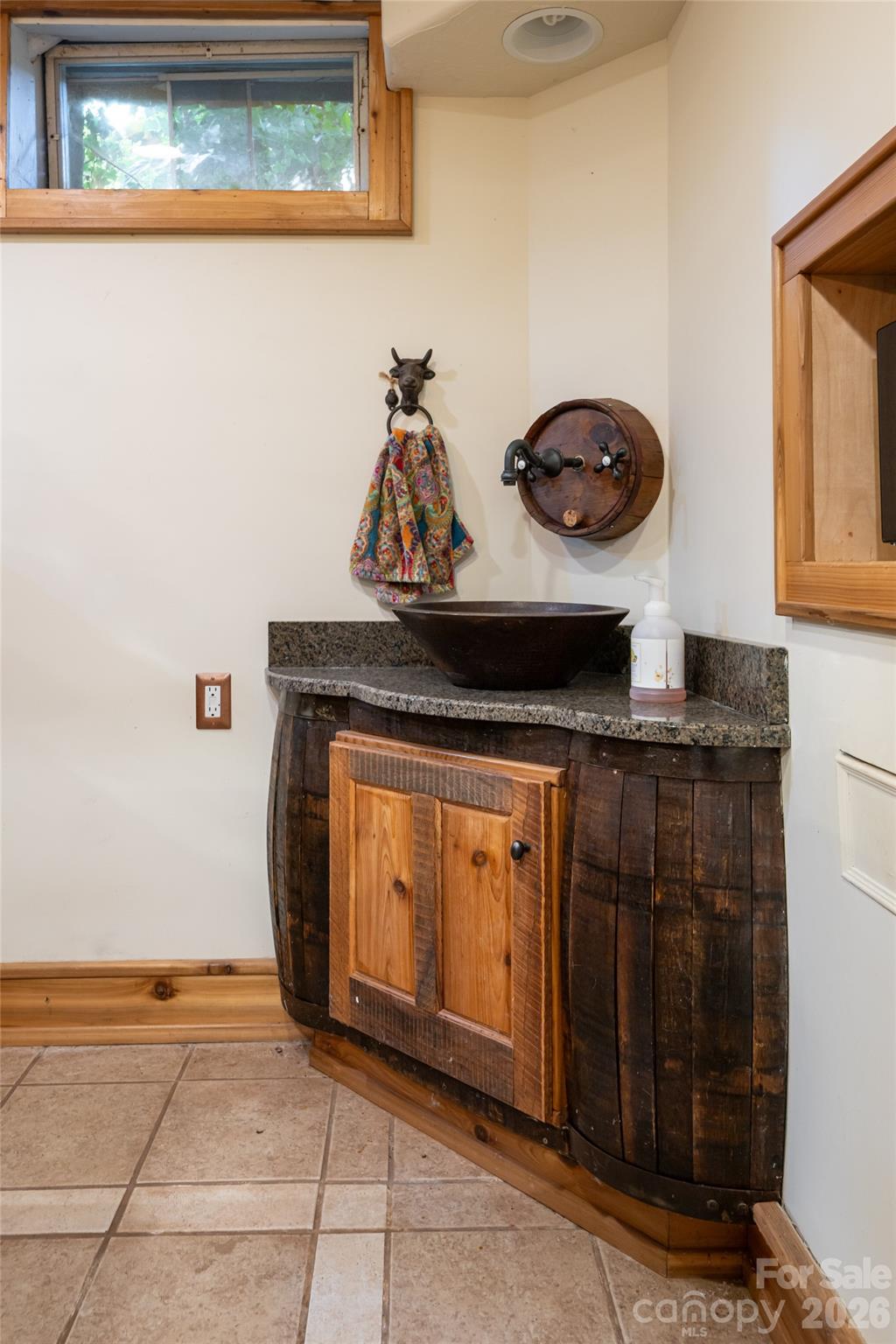 334 Vanderbilt Road Property Photo 37