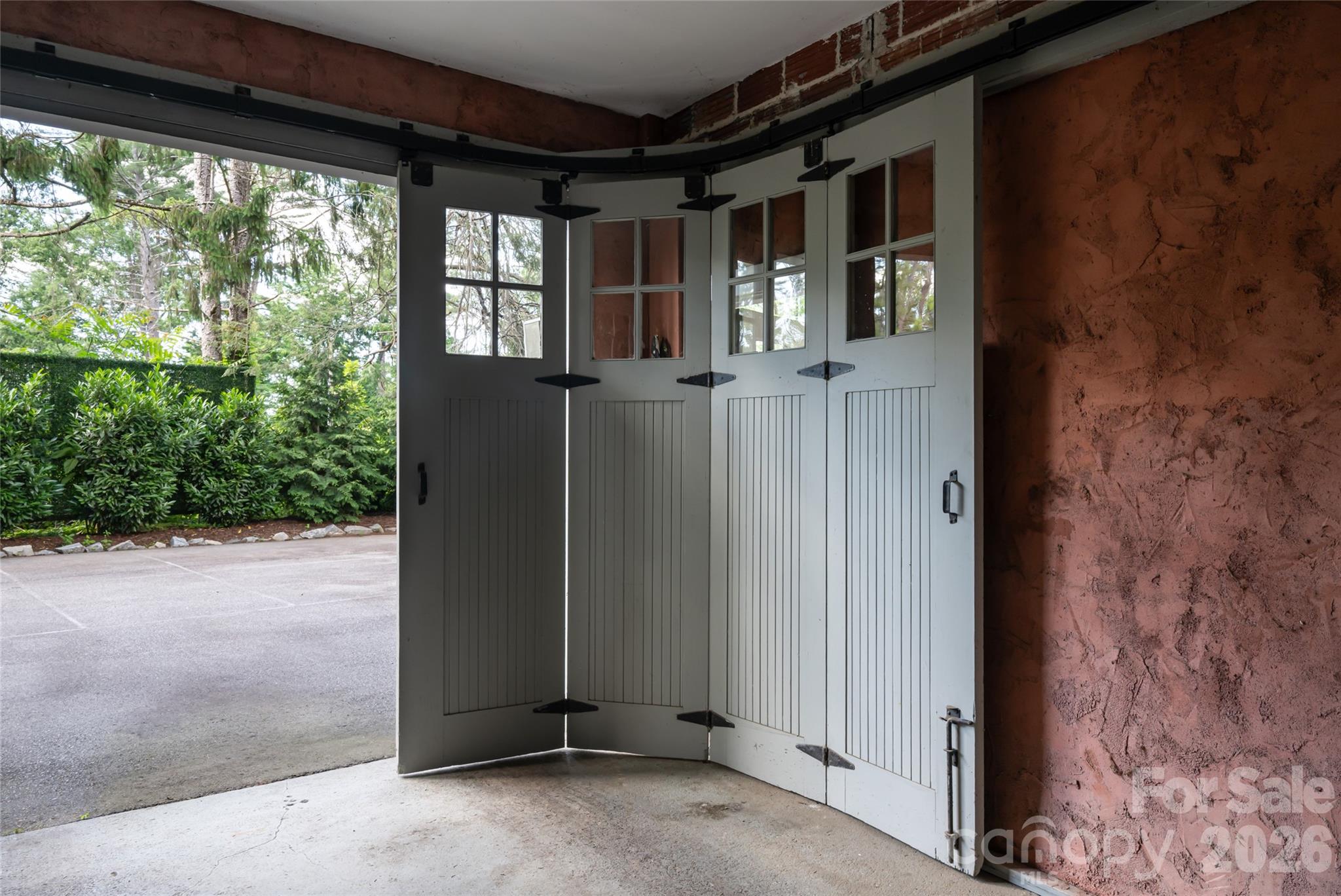 334 Vanderbilt Road Property Photo 41