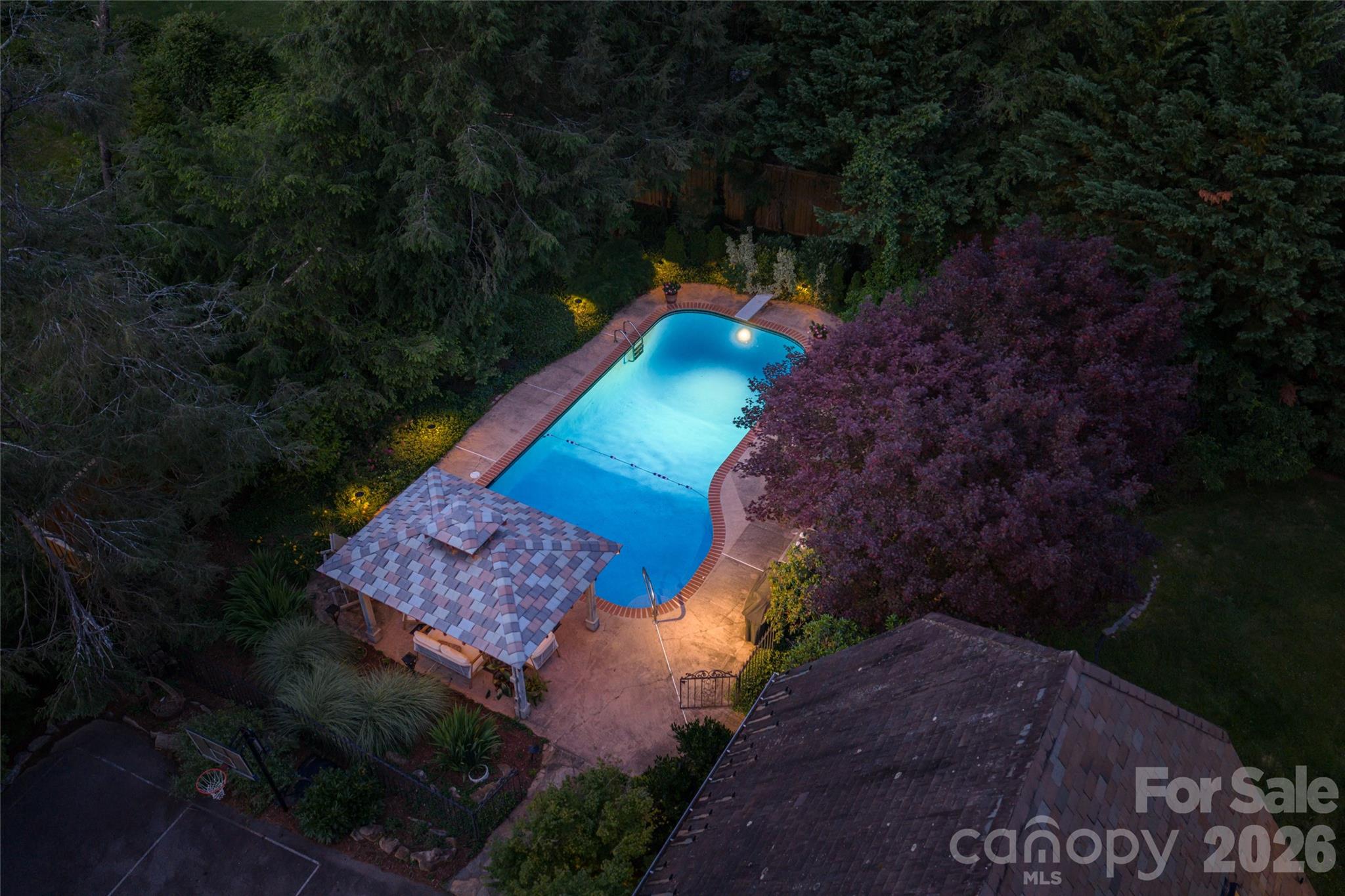 334 Vanderbilt Road Property Photo 47