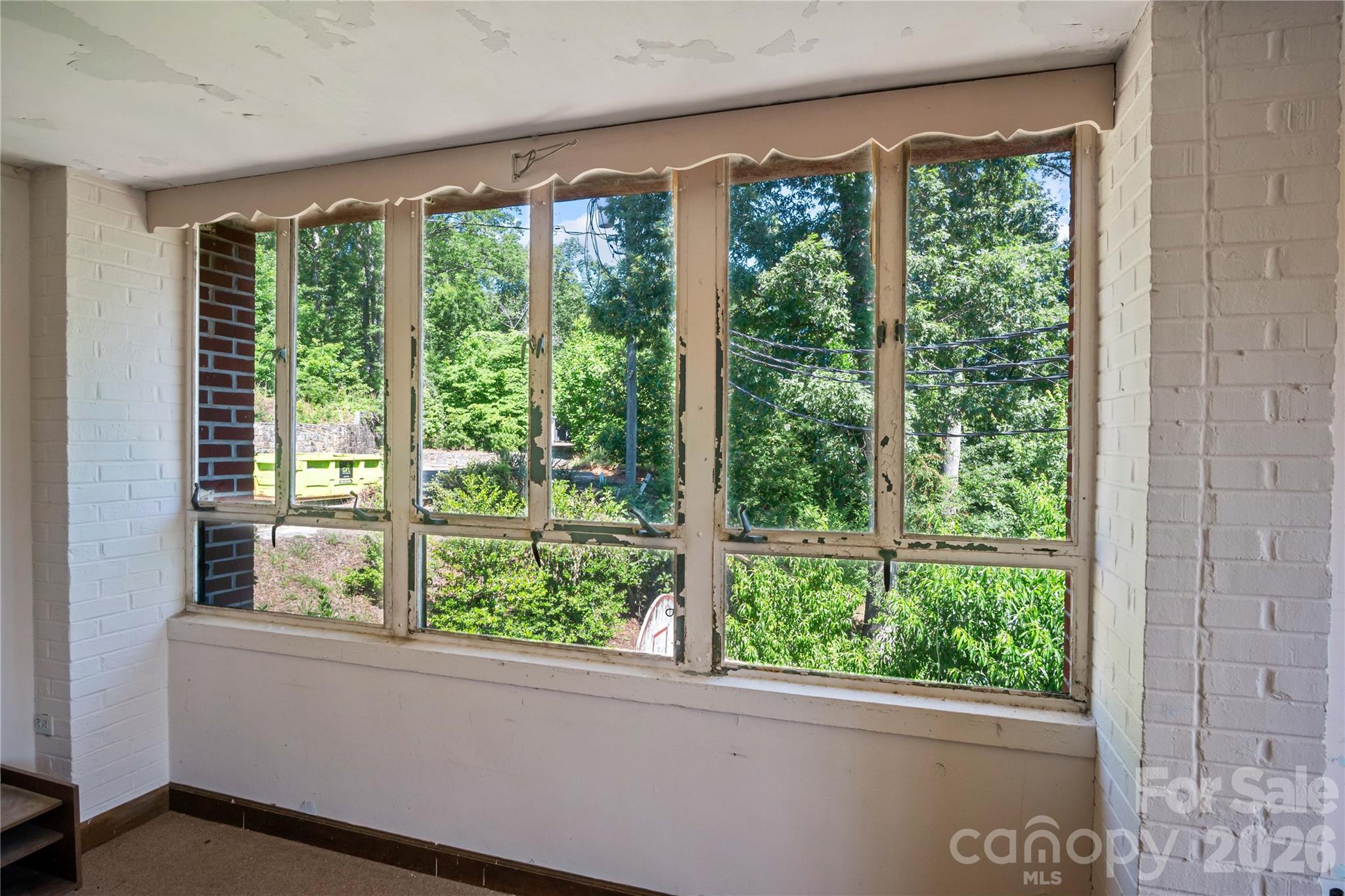 330 Carolina Drive Property Photo 16