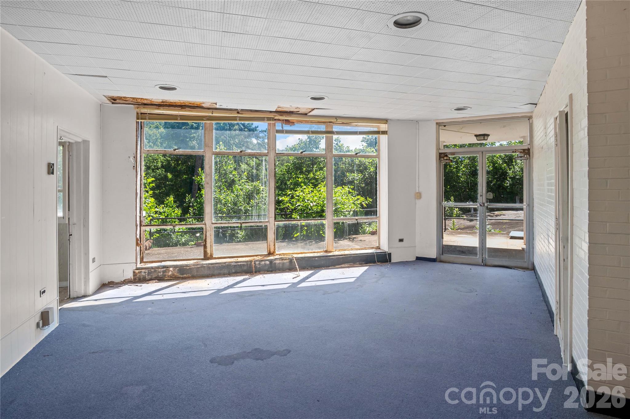 330 Carolina Drive Property Photo 18