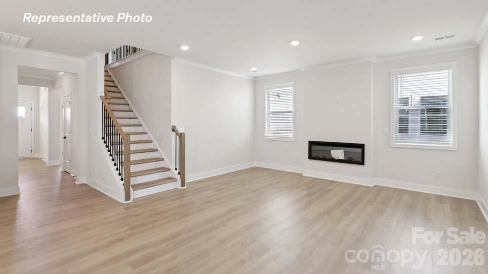 114 Waterfall Valley Way Property Photo 4