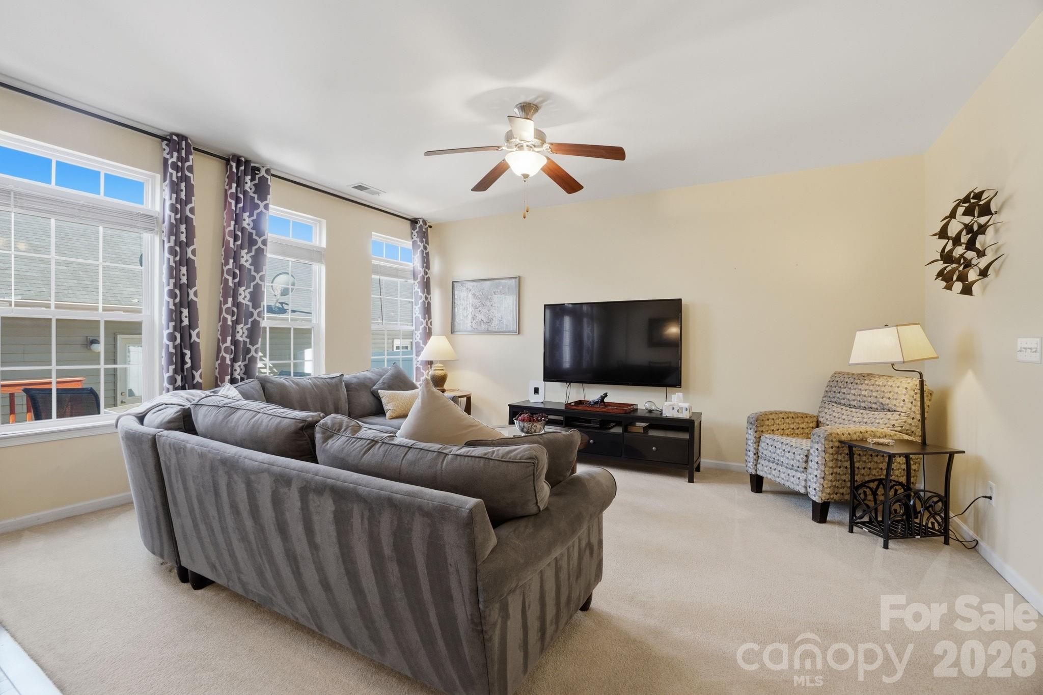 8157 Bridgegate Drive Property Photo 8