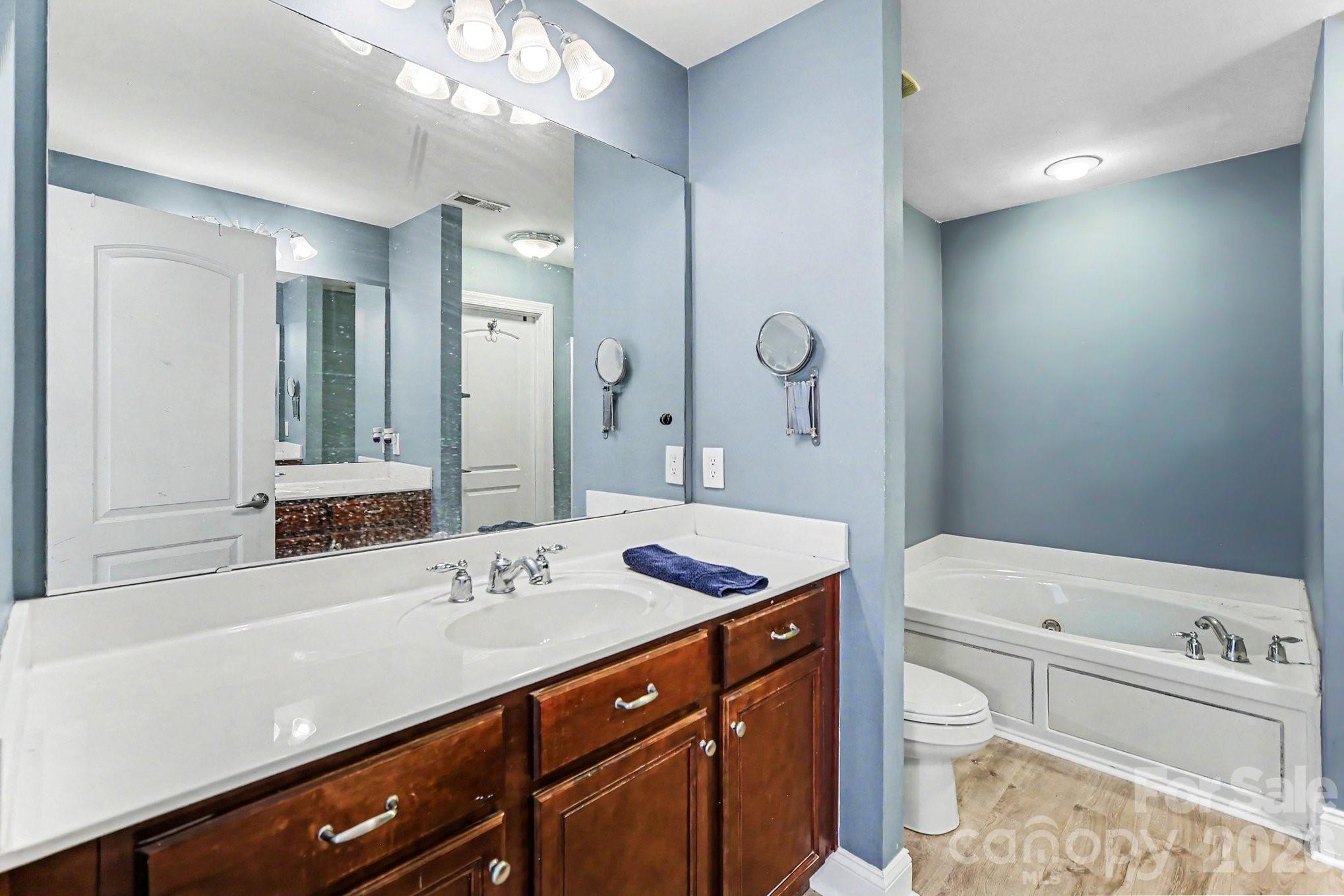 4704 Chantress Lane Property Photo 21