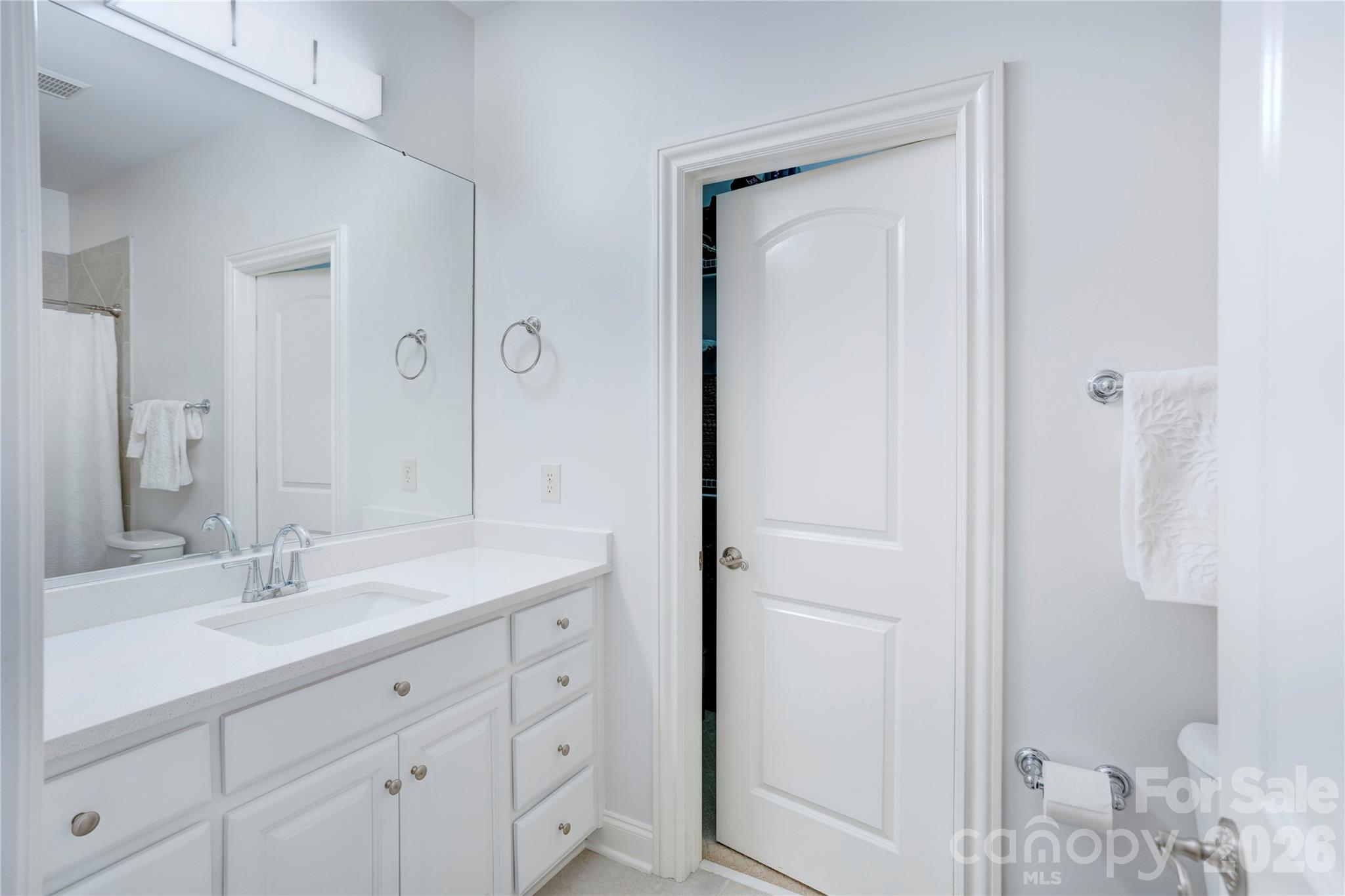 6005 Willowood Road Property Photo 26