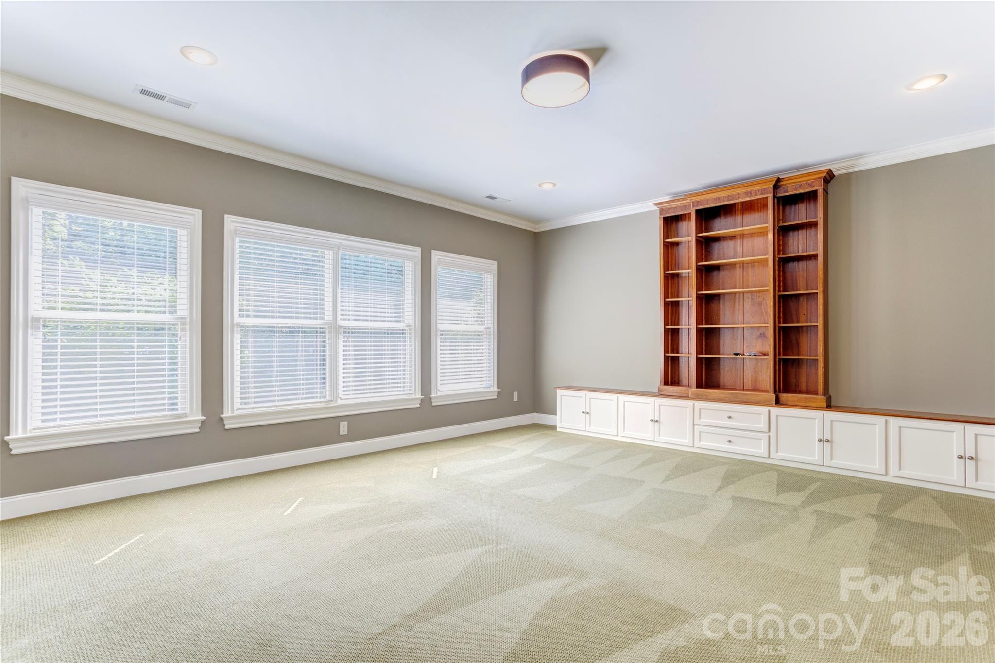 6005 Willowood Road Property Photo 27