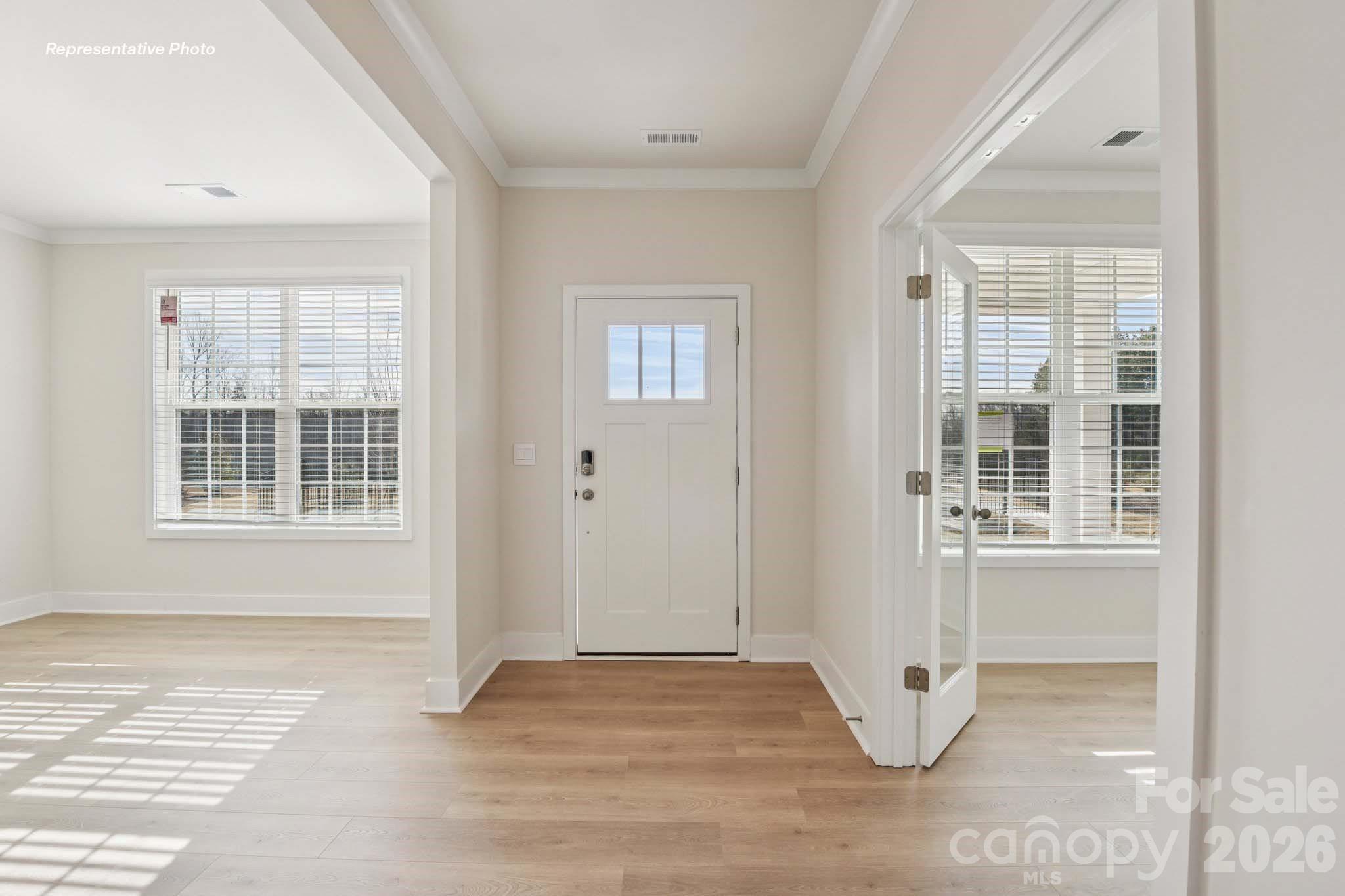 124 Waterfall Valley Way Property Photo 2