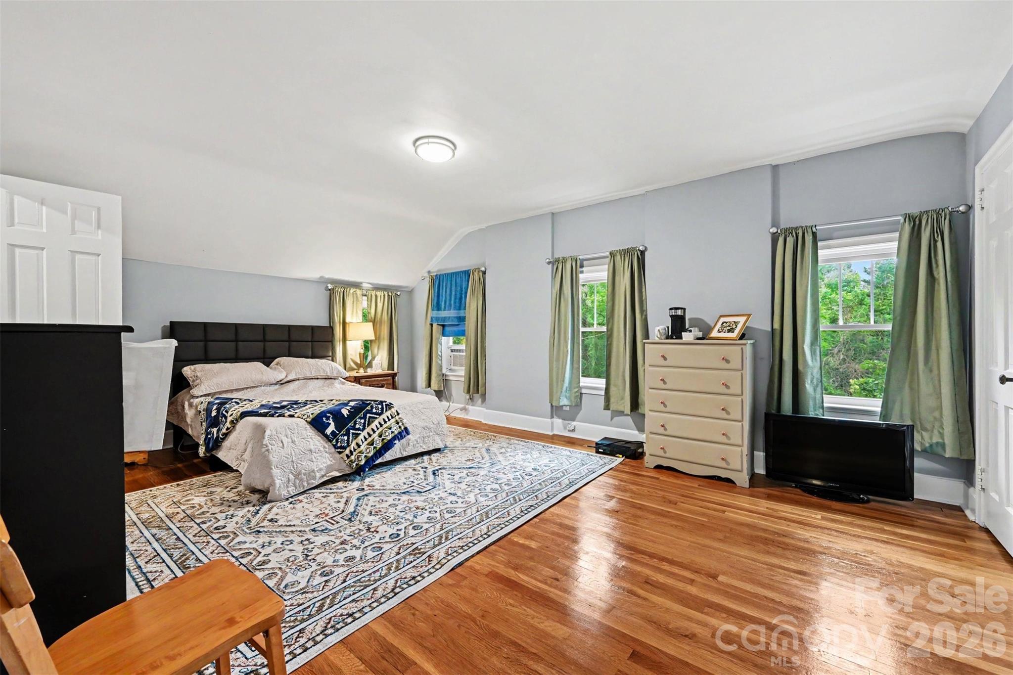 855 W Marion Street Property Photo 14