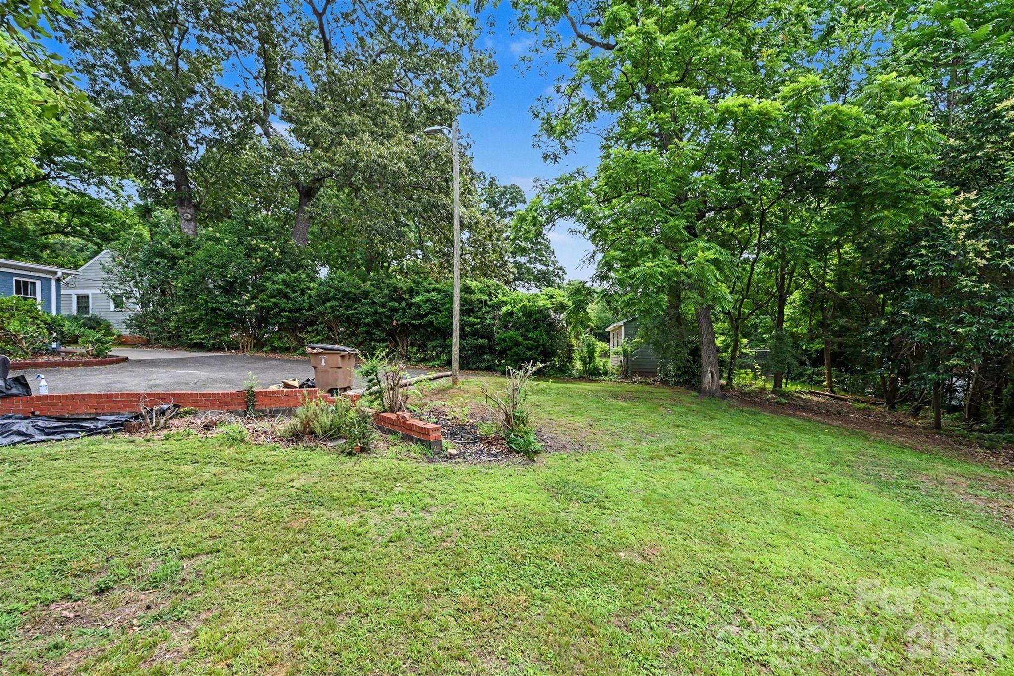 855 W Marion Street Property Photo 24