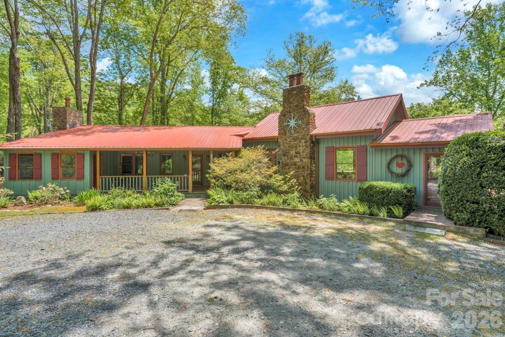 1590 Shulls Mill Road Property Photo 3