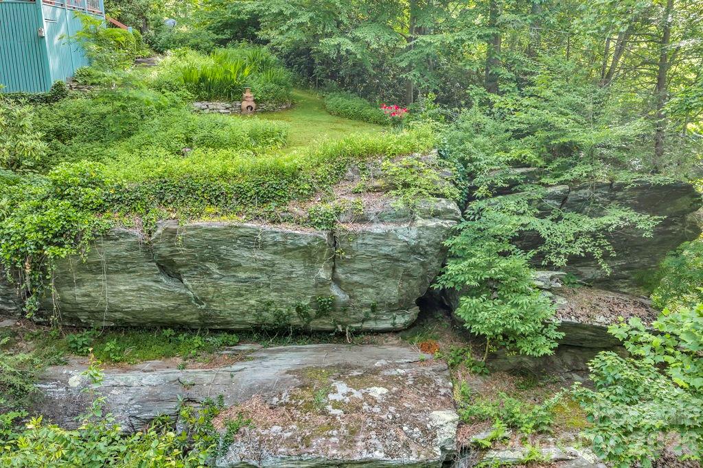 1590 Shulls Mill Road Property Photo 5