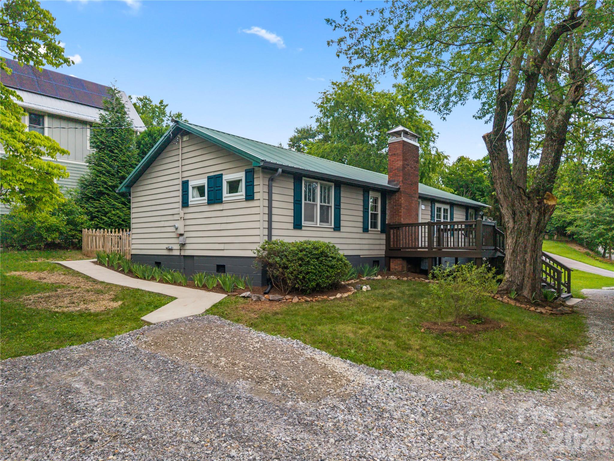 589 Sand Hill Road Property Photo 26