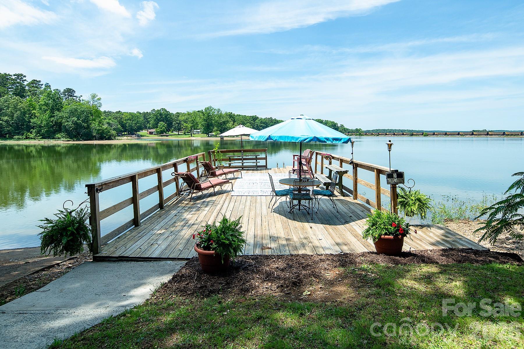 46842 Beach Road Property Photo 3