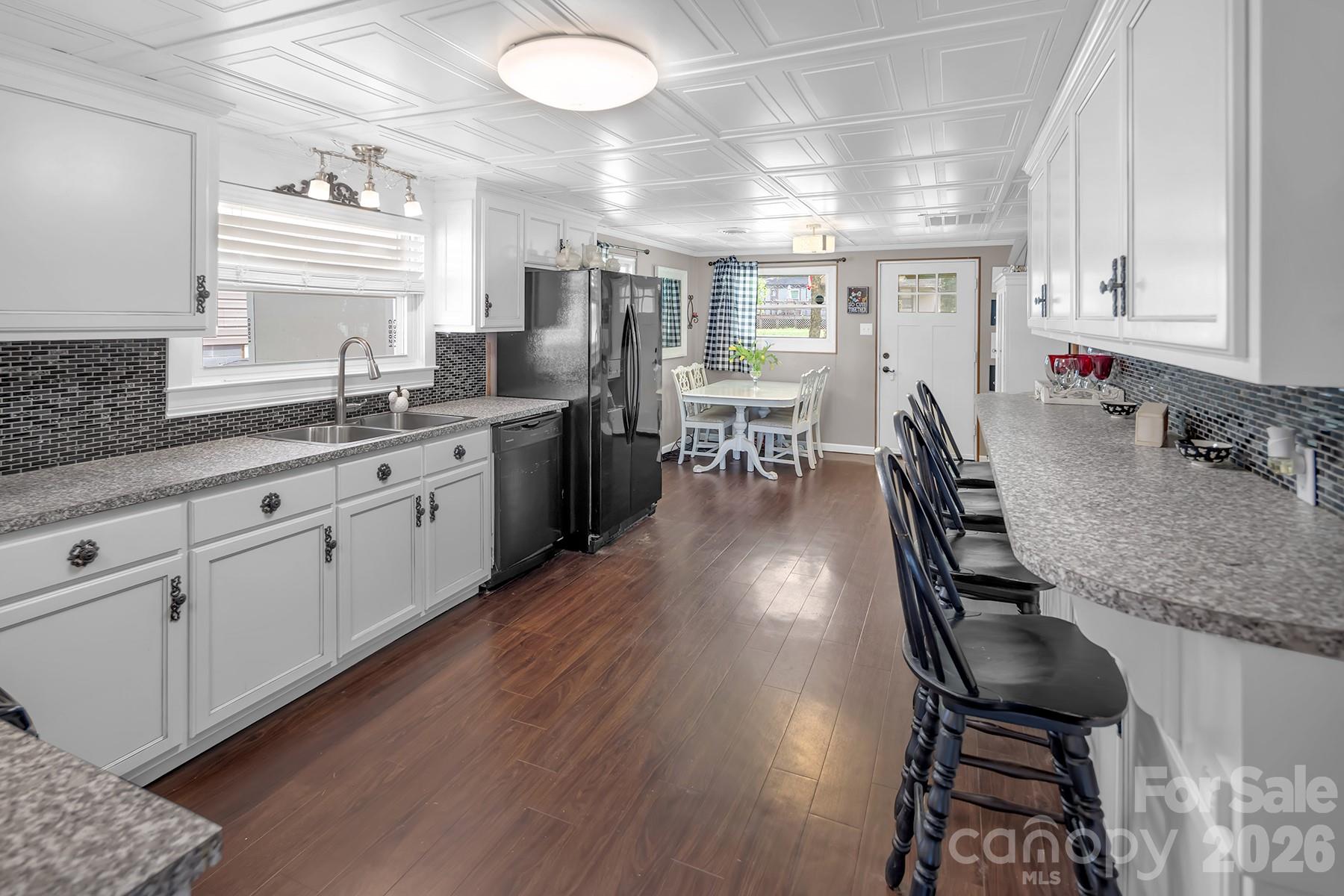 46842 Beach Road Property Photo 6