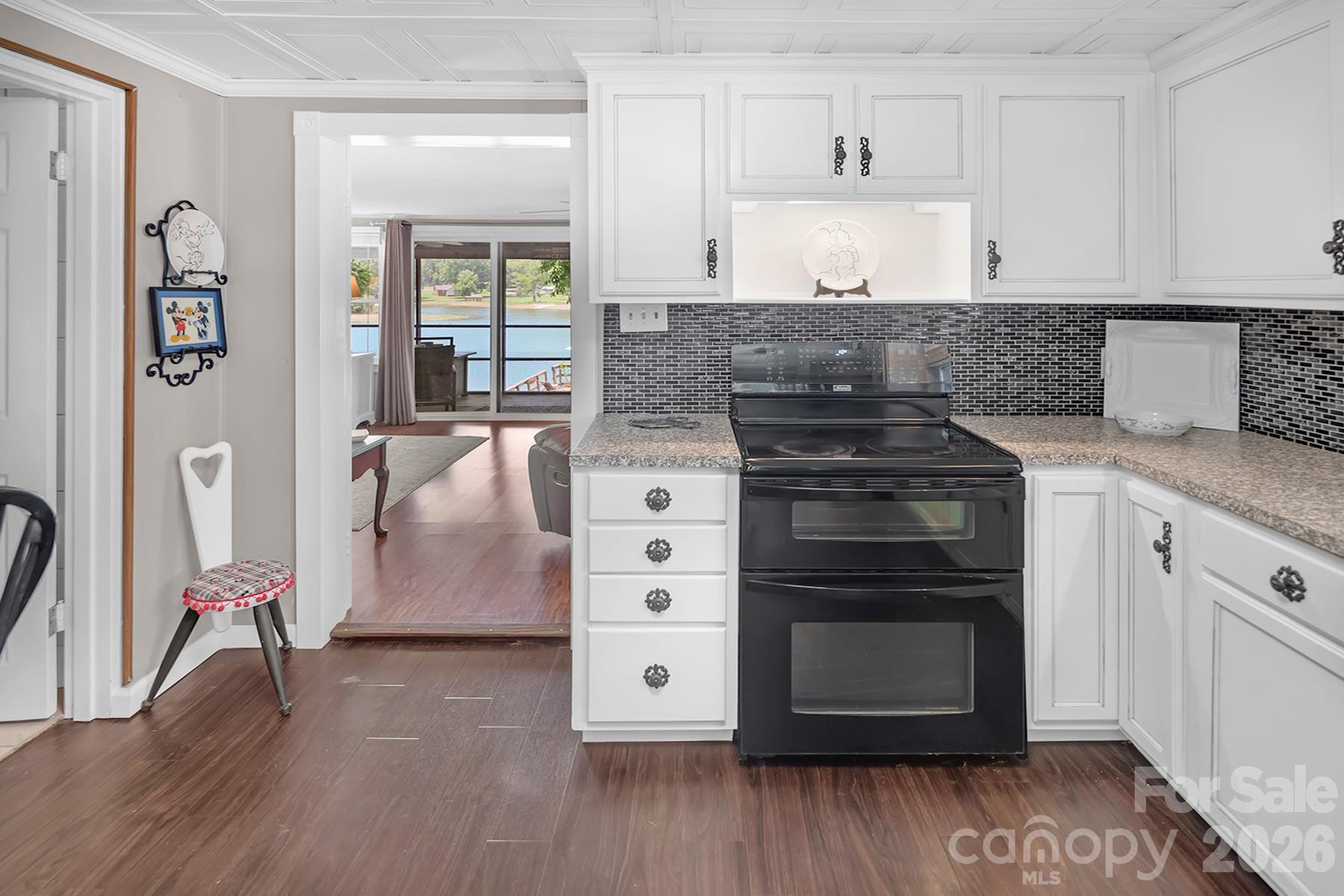 46842 Beach Road Property Photo 7