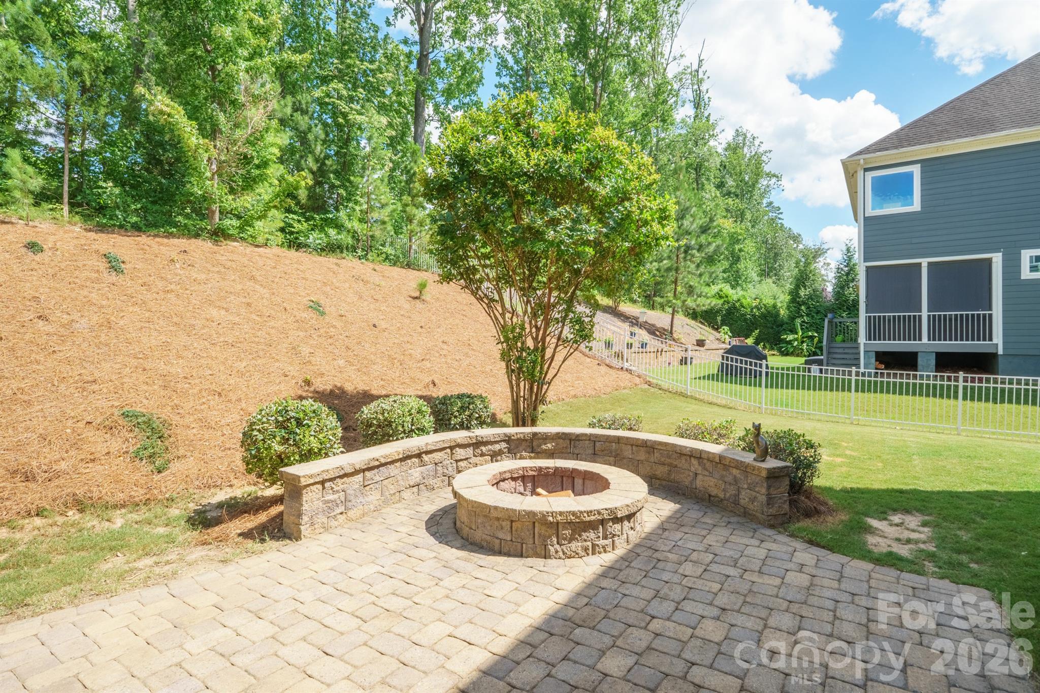 2440 Surveyor General Drive Property Photo 41