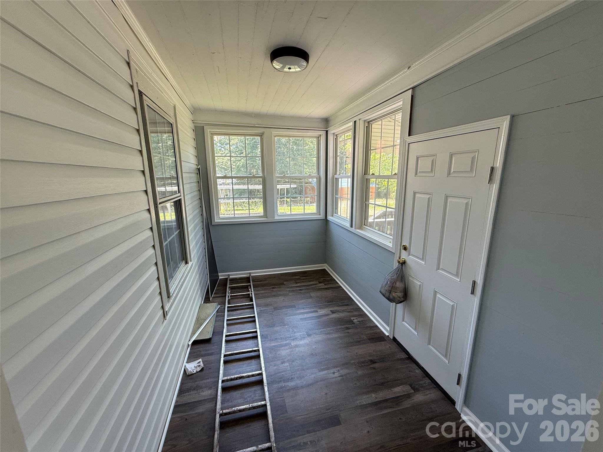 652 Cherry Street Property Photo 15