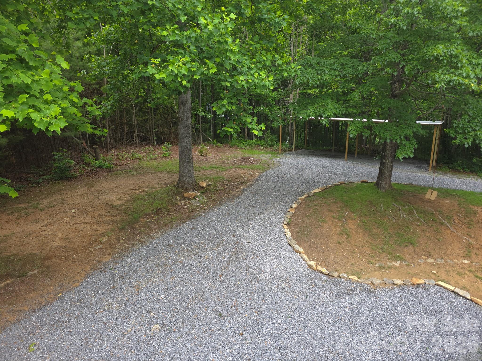 826 Shumont Road Property Photo 13