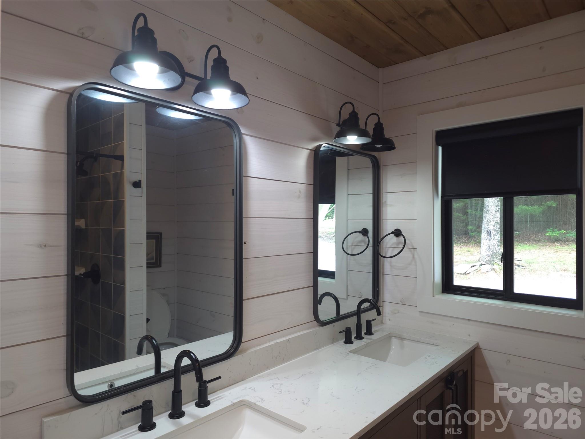 826 Shumont Road Property Photo 15