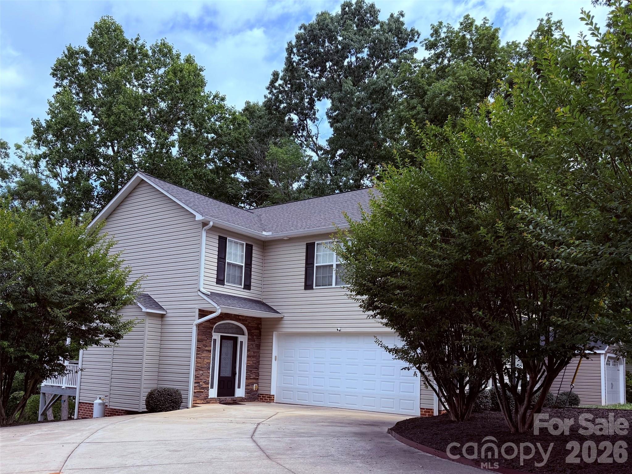 794 Riverwood Drive Property Photo 8