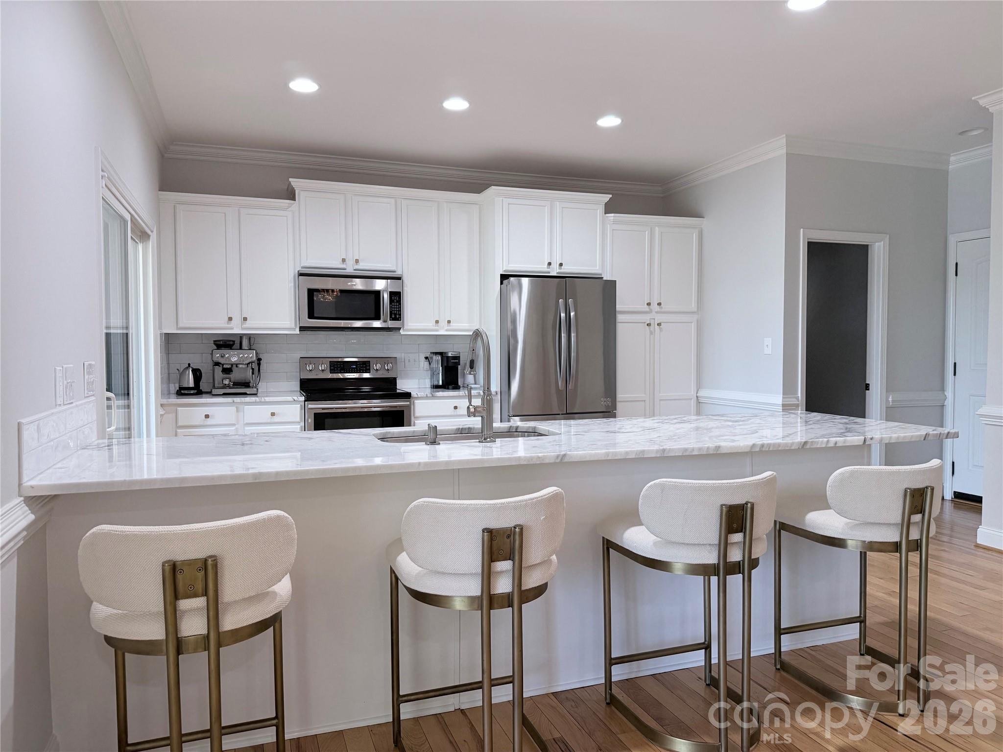 794 Riverwood Drive Property Photo 15