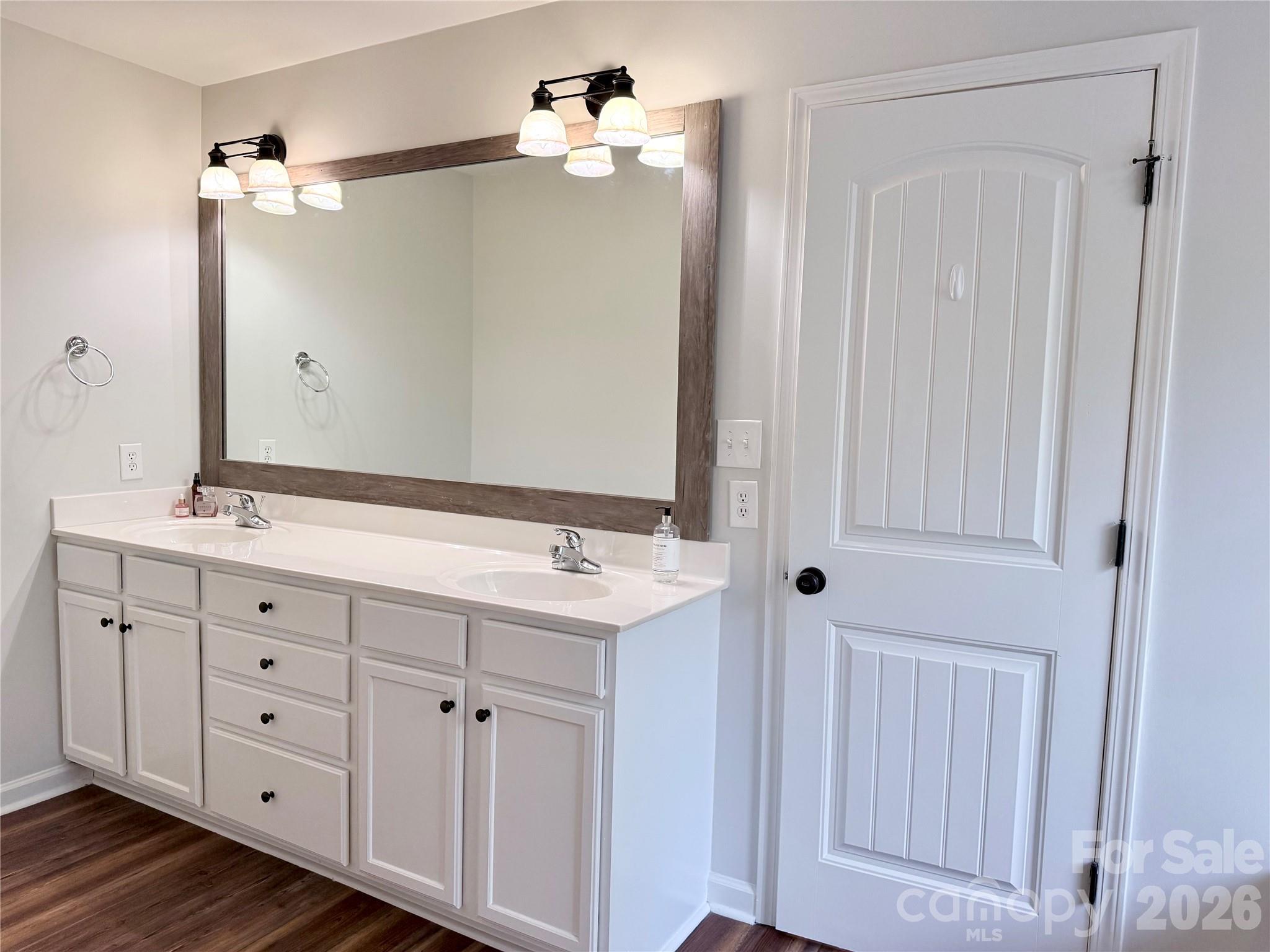 794 Riverwood Drive Property Photo 26