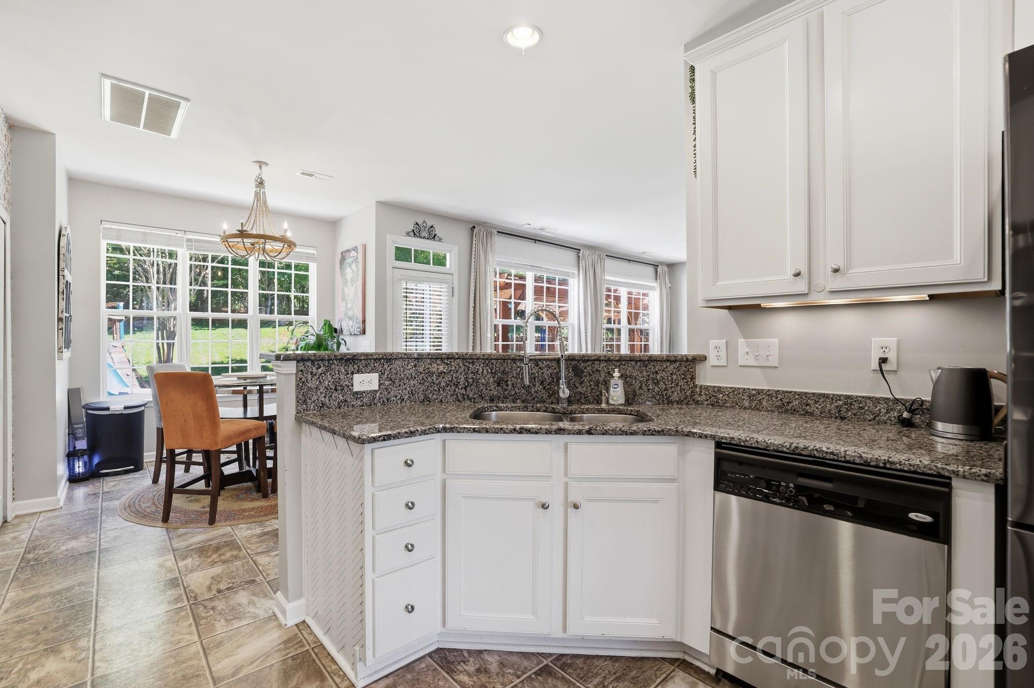 5058 Timber Falls Drive Property Photo 12