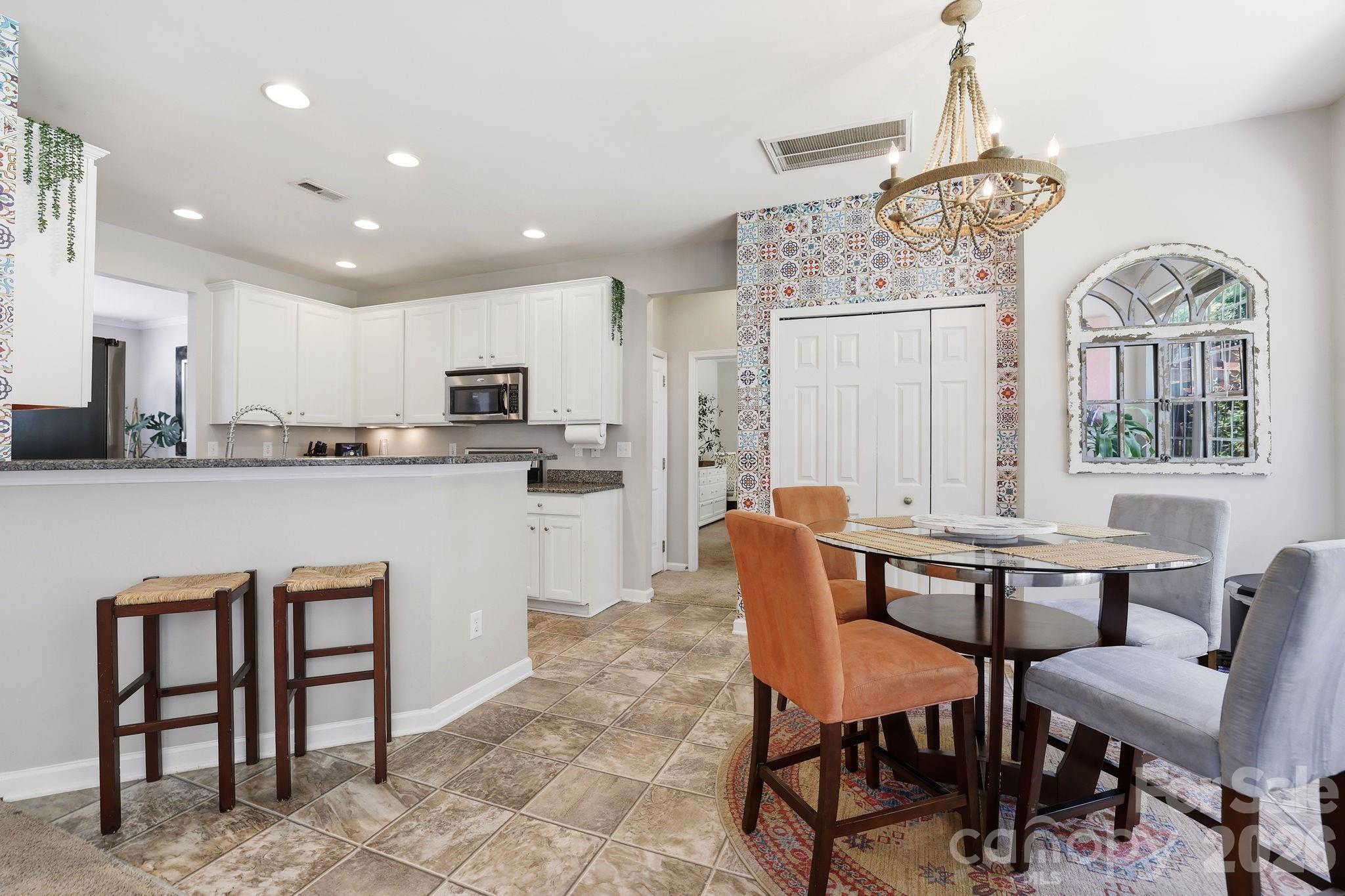 5058 Timber Falls Drive Property Photo 14