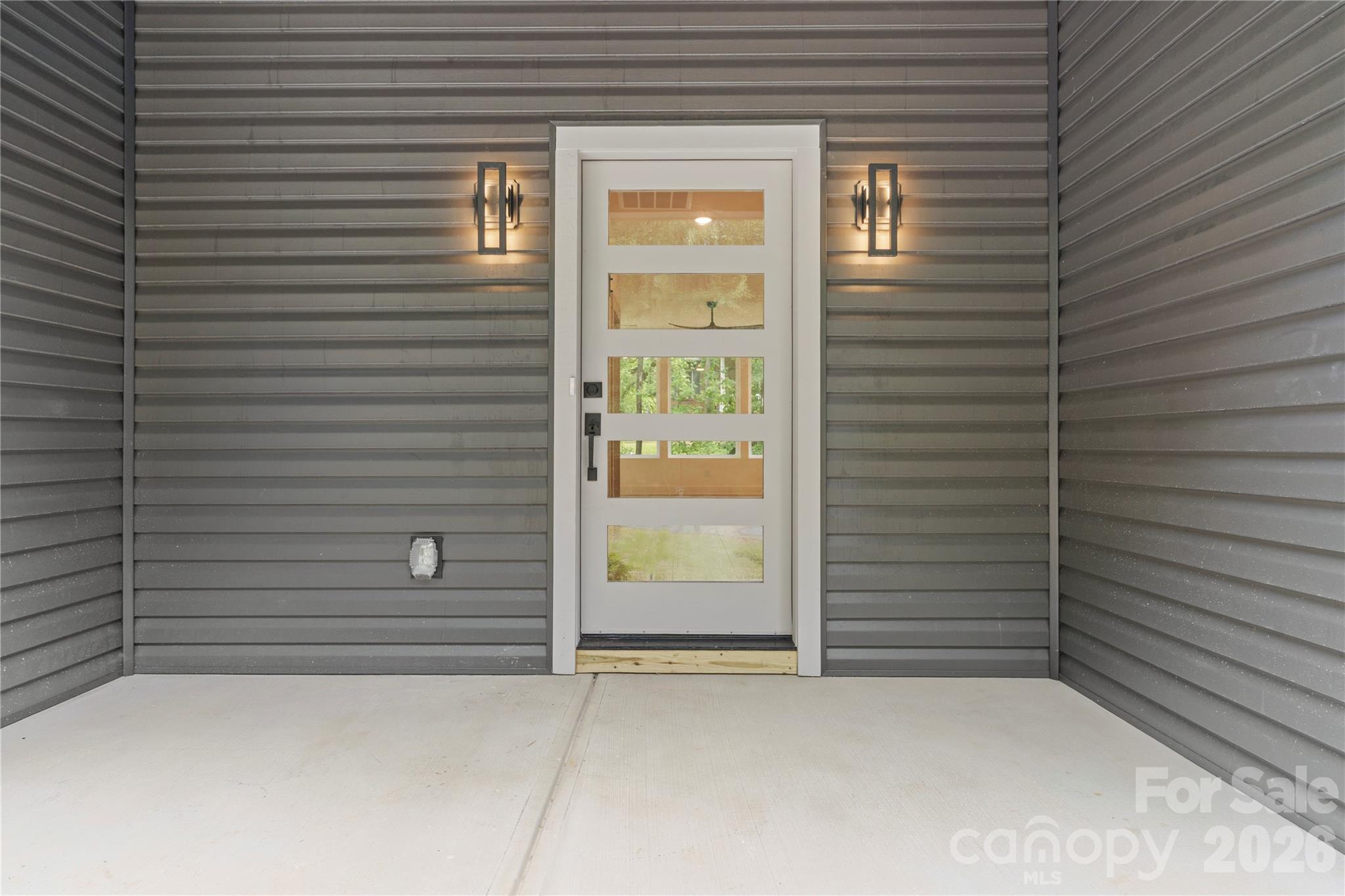 3153 Huffman Street Property Photo 4