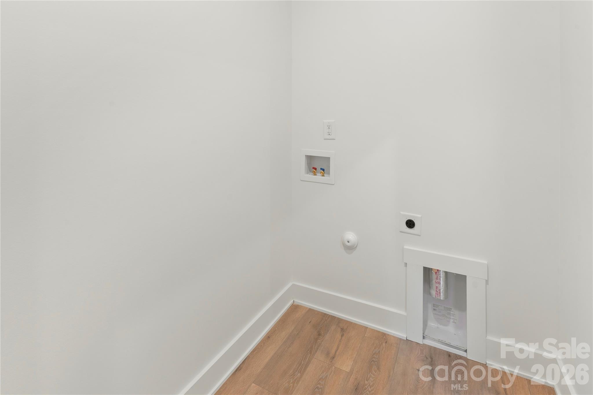3153 Huffman Street Property Photo 8